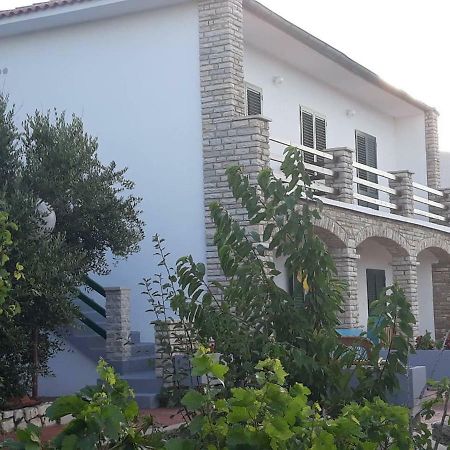פג Apartments Pag Holiday מראה חיצוני תמונה