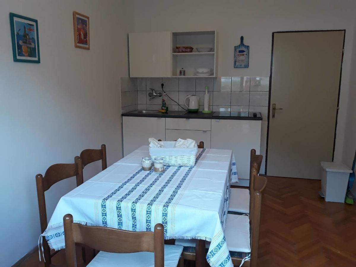 פג Apartments Pag Holiday מראה חיצוני תמונה