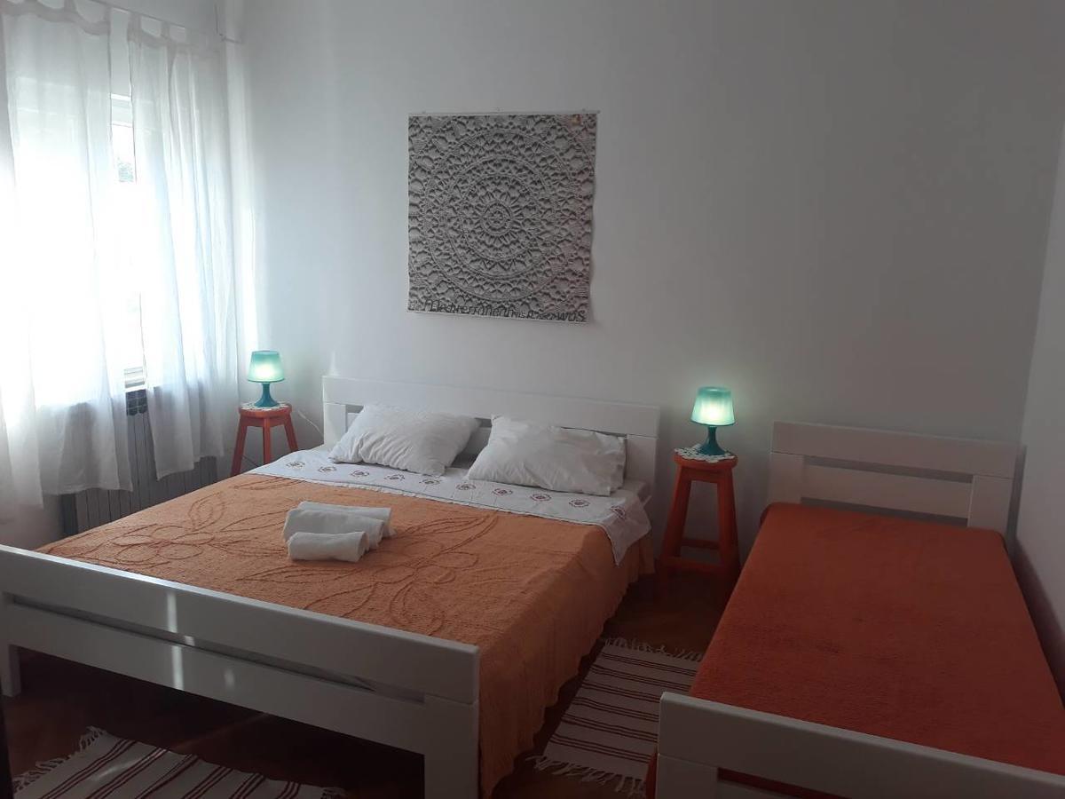 פג Apartments Pag Holiday מראה חיצוני תמונה